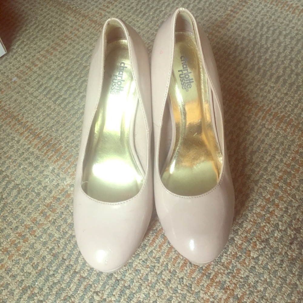 Beige heels