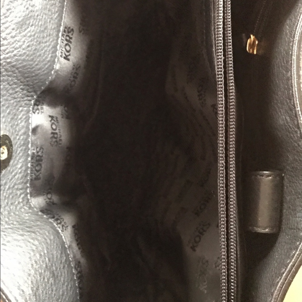 Michael Kors Hamilton Large with Gold Accents - Picture 5 of 8