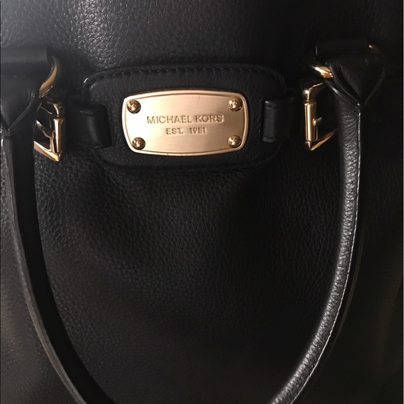 Michael Kors Hamilton Large with Gold Accents - Picture 4 of 8