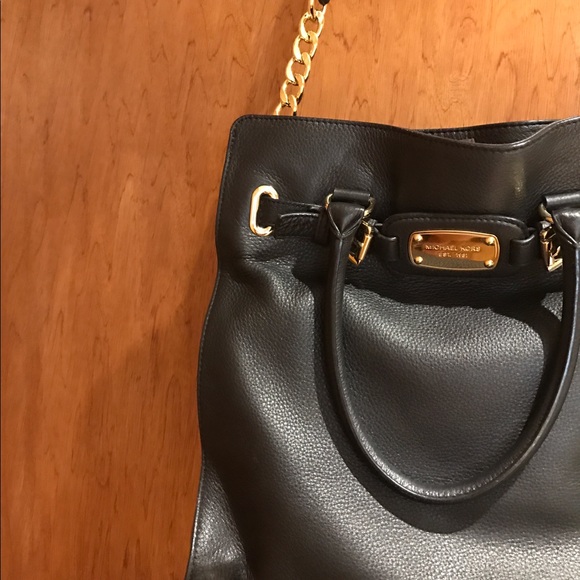Michael Kors Handbags - Michael Kors Hamilton Large with Gold Accents