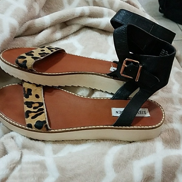 Steve Madden Shoes - Steve Madden sandals