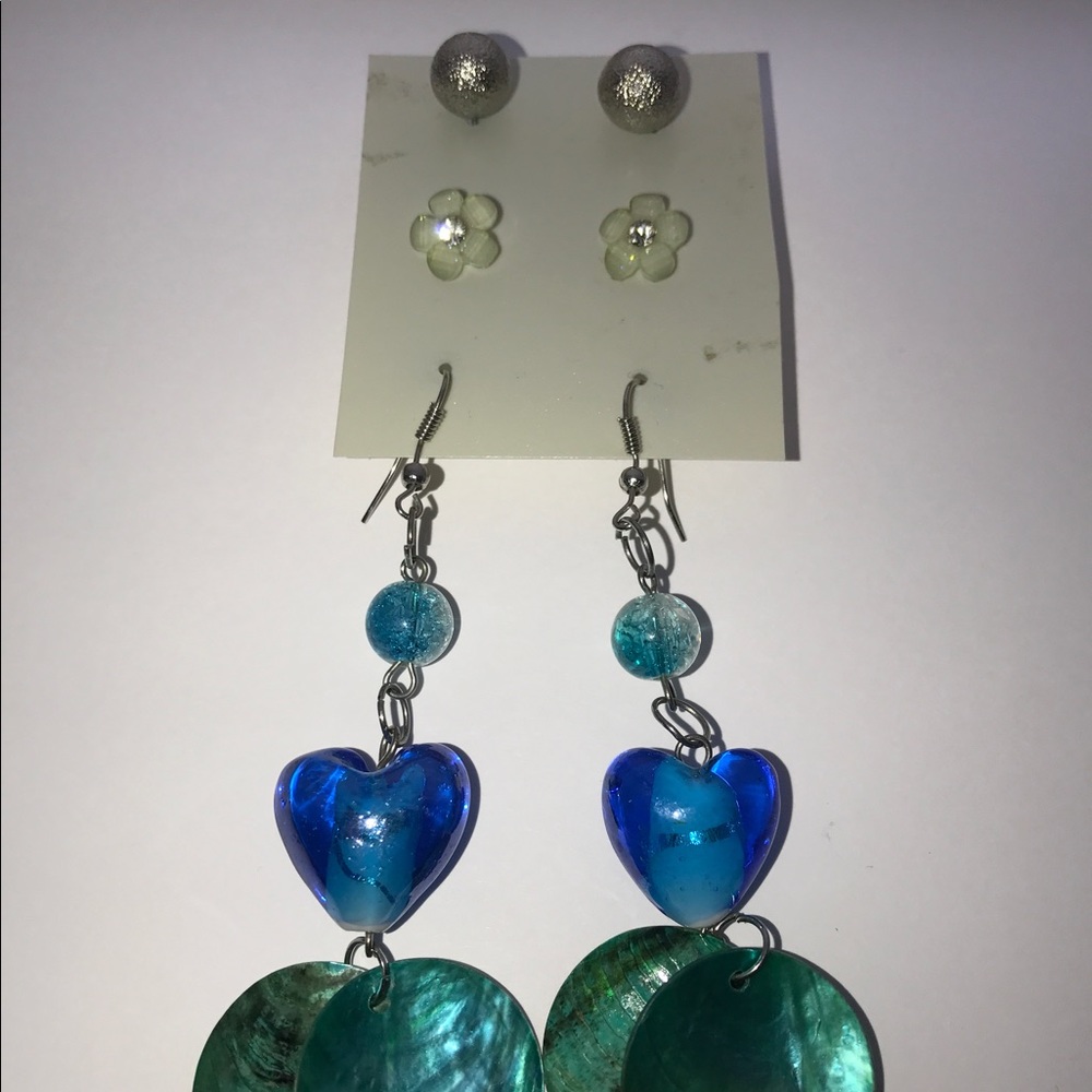 3 Earrings in 1 Pack