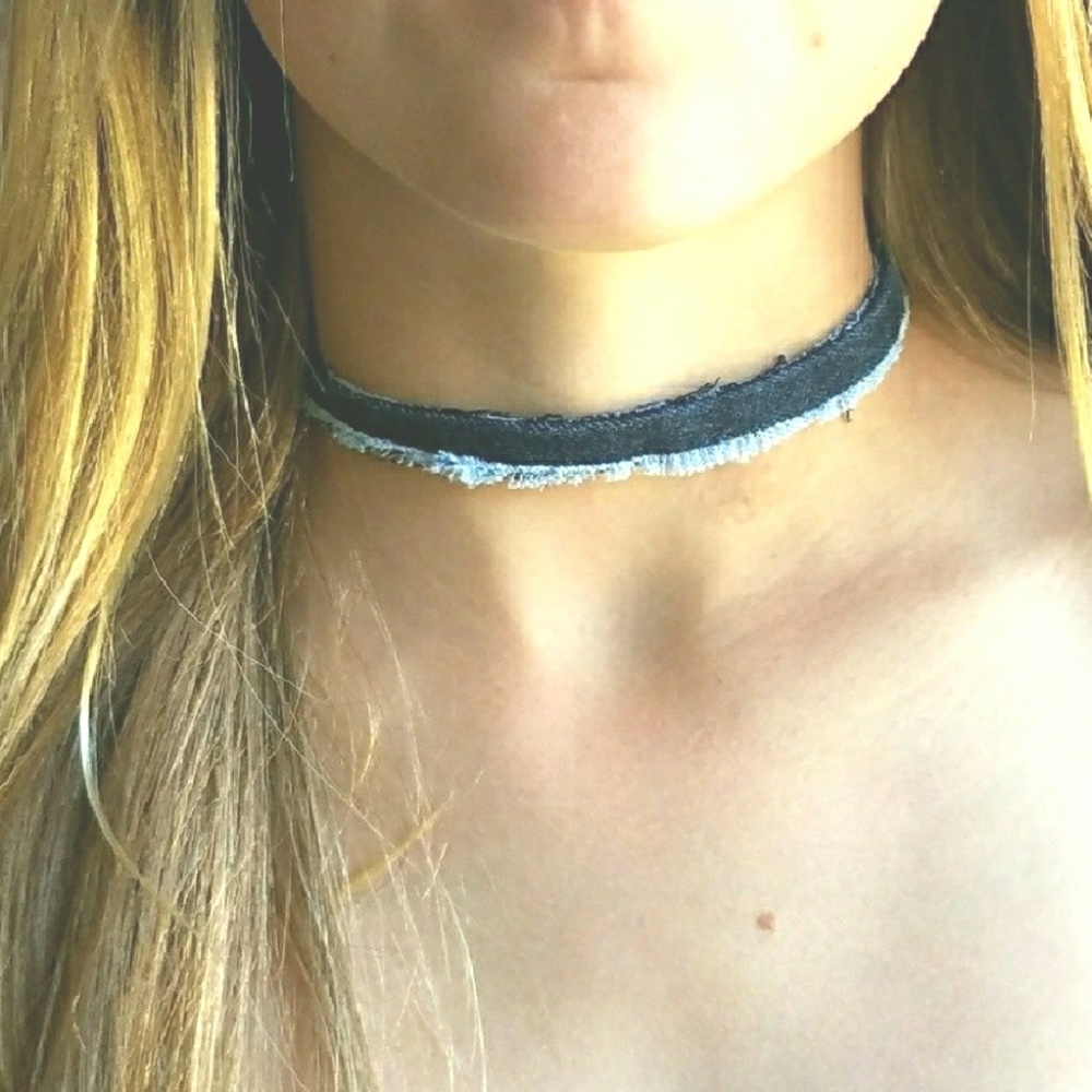 NEW Bundle Me Frayed Denim Choker