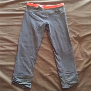 Lululemon crops!