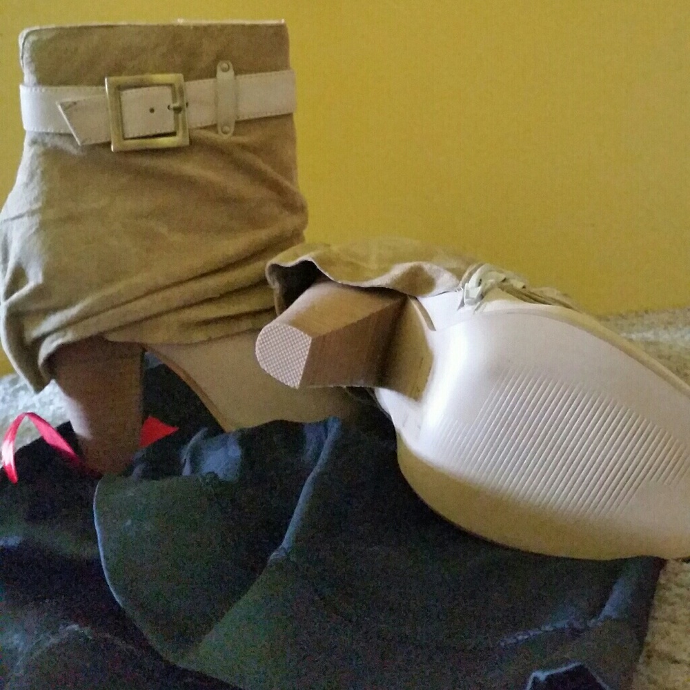 Boots - Picture 2 of 2