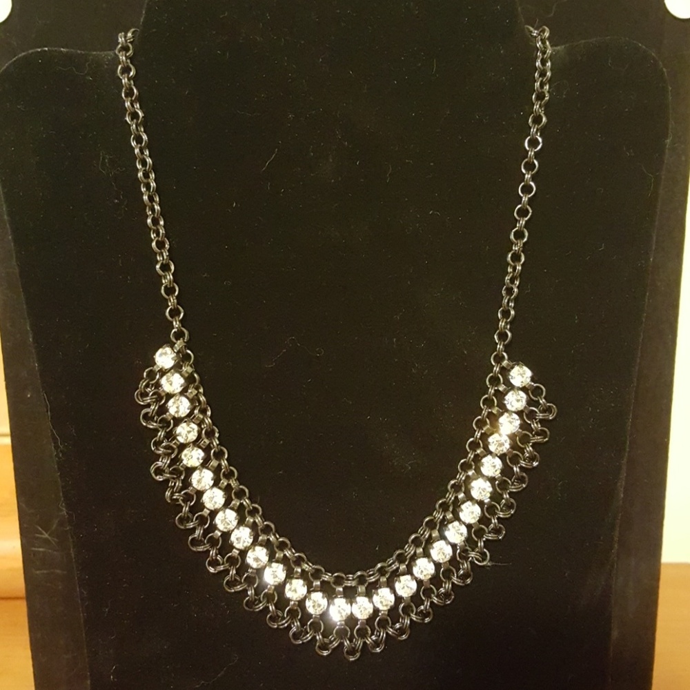 Elle necklace
