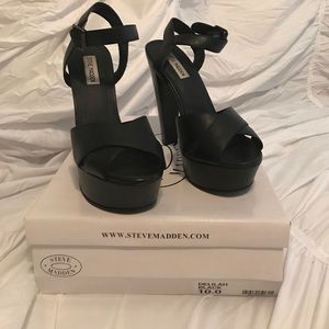 Steven Madden Delilah Black Platforms