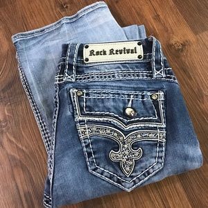 Fading/light wash Rock Revival Aleanor 26/32