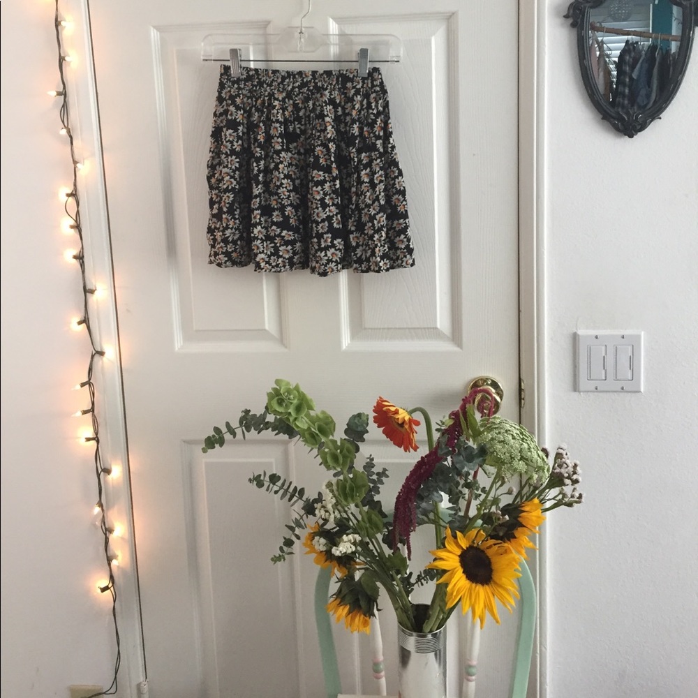 Brandy Melville Pac Sun Skirt