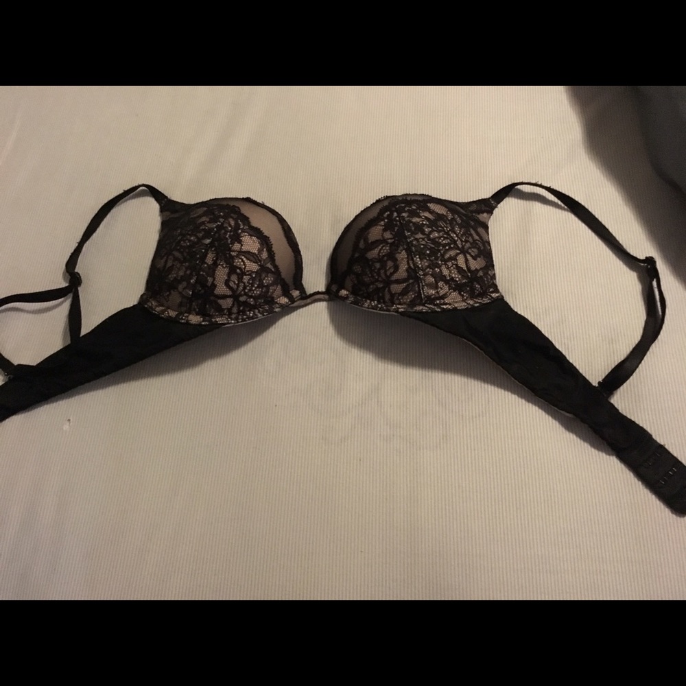 Victoria Secret Bombshell Bra