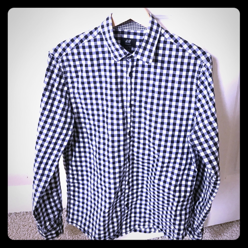 Medium H&M Checkered button down