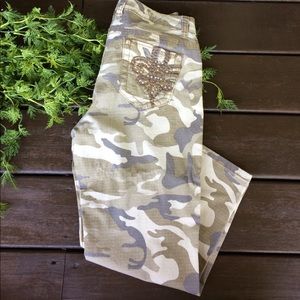 Ethyl Capri skinny Jean capris