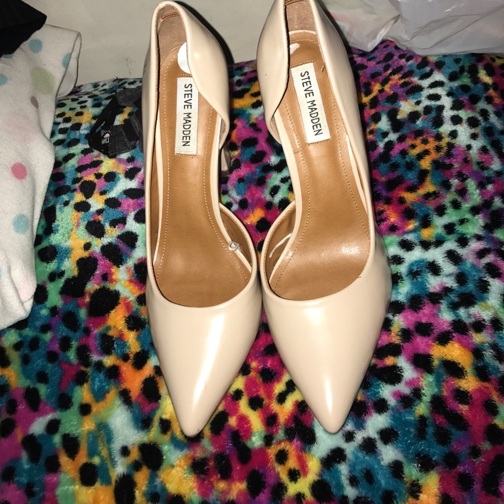 Steve Madden Nude Heels