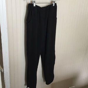 Dressy jogger with leather details