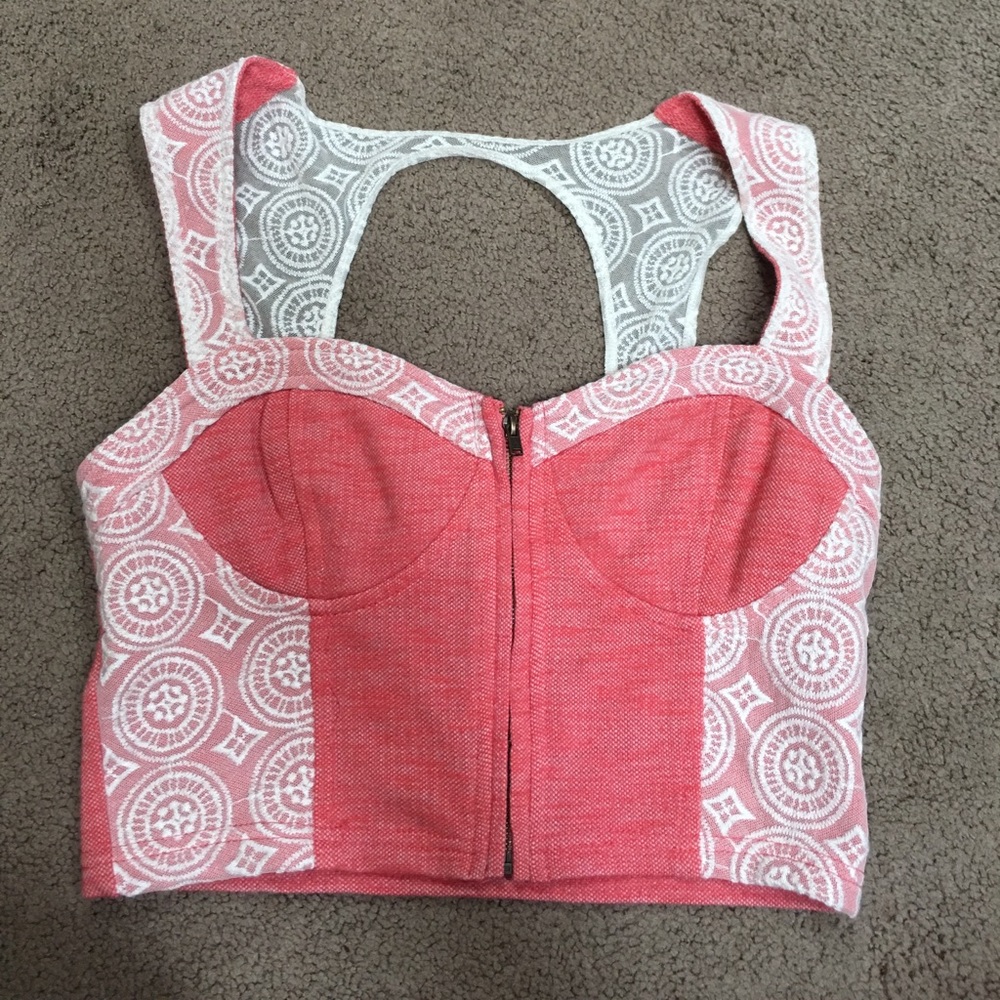 Crop top