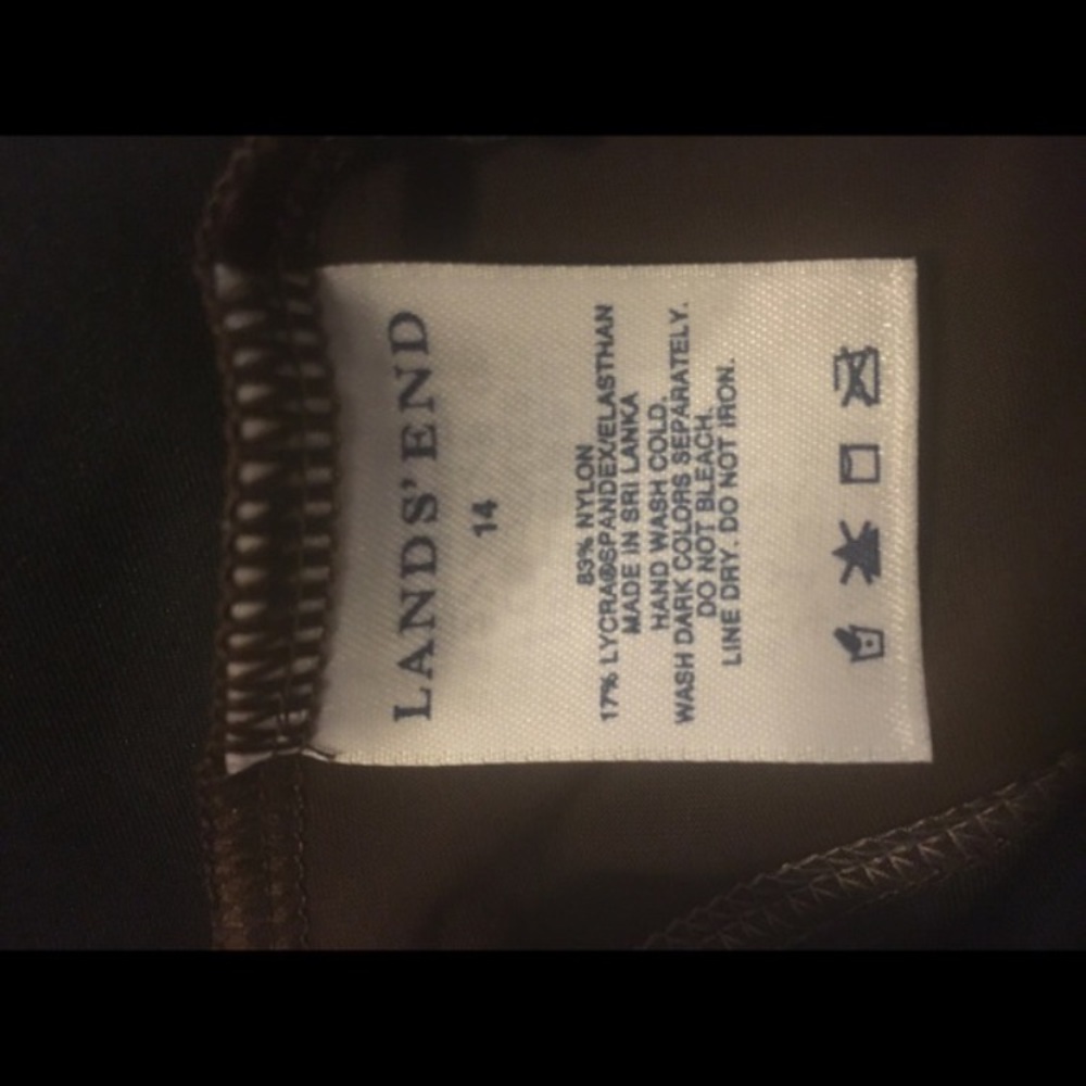 Lands End One Piece Bathing Suit! - Picture 3 of 4