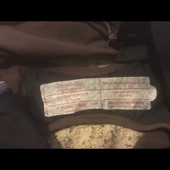 Lands End One Piece Bathing Suit! - Picture 4 of 4