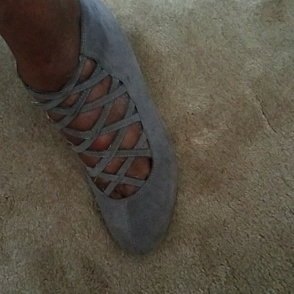 Heels - Picture 2 of 4