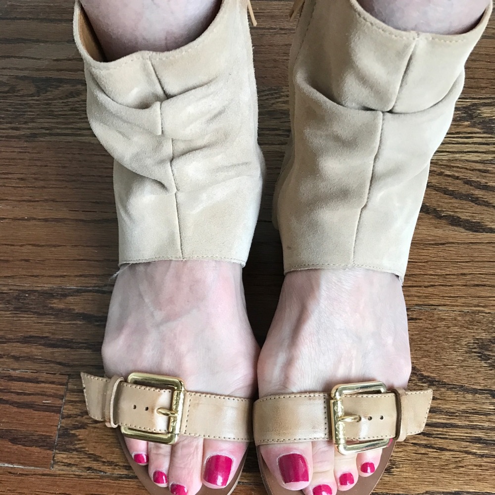 Michael kors sandals.