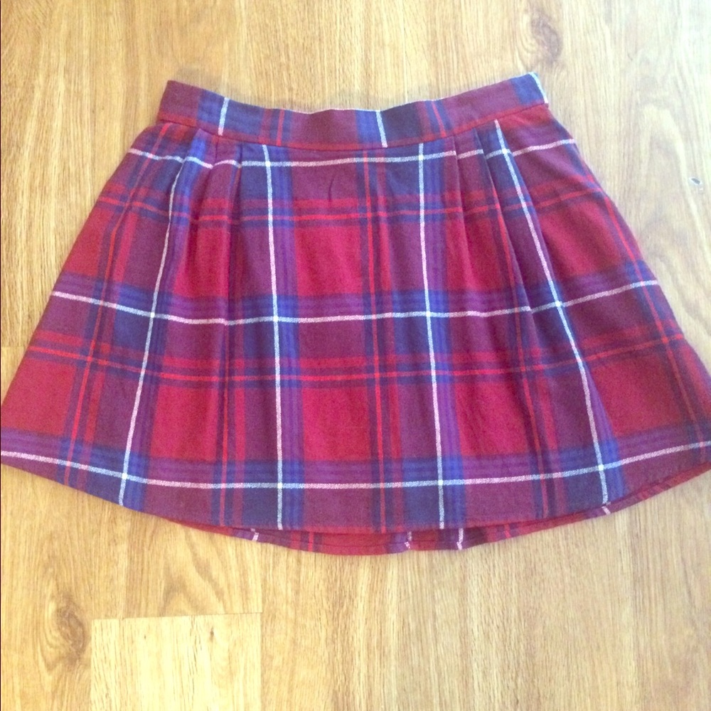 Small plaid old navy miniskirt