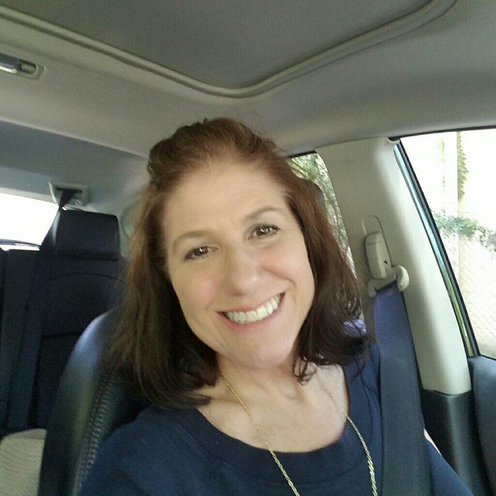 Meet your Posher, Carrie