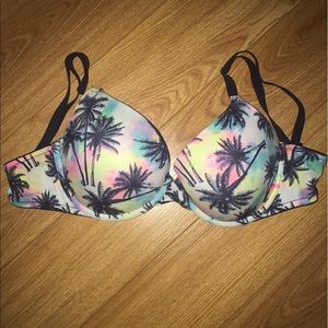 Victoria Secret's PINK bra!