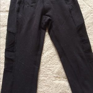 Beyond yoga black leggings with mesh cutout