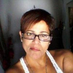 Meet your Posher, Elisa