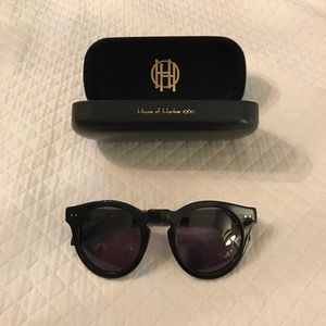 House of Harlow Carmen Sunglasses