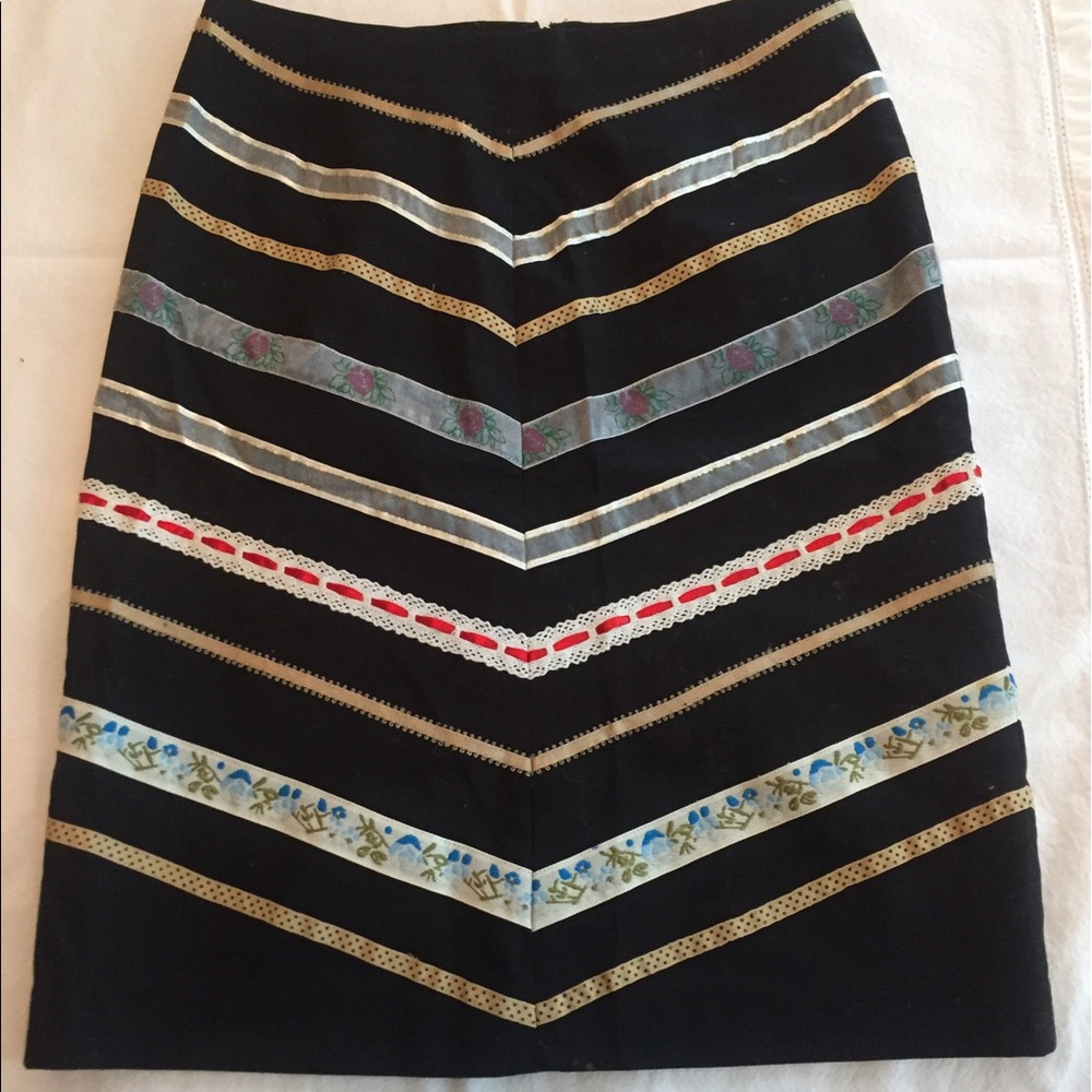 Ribbon pencil skirt