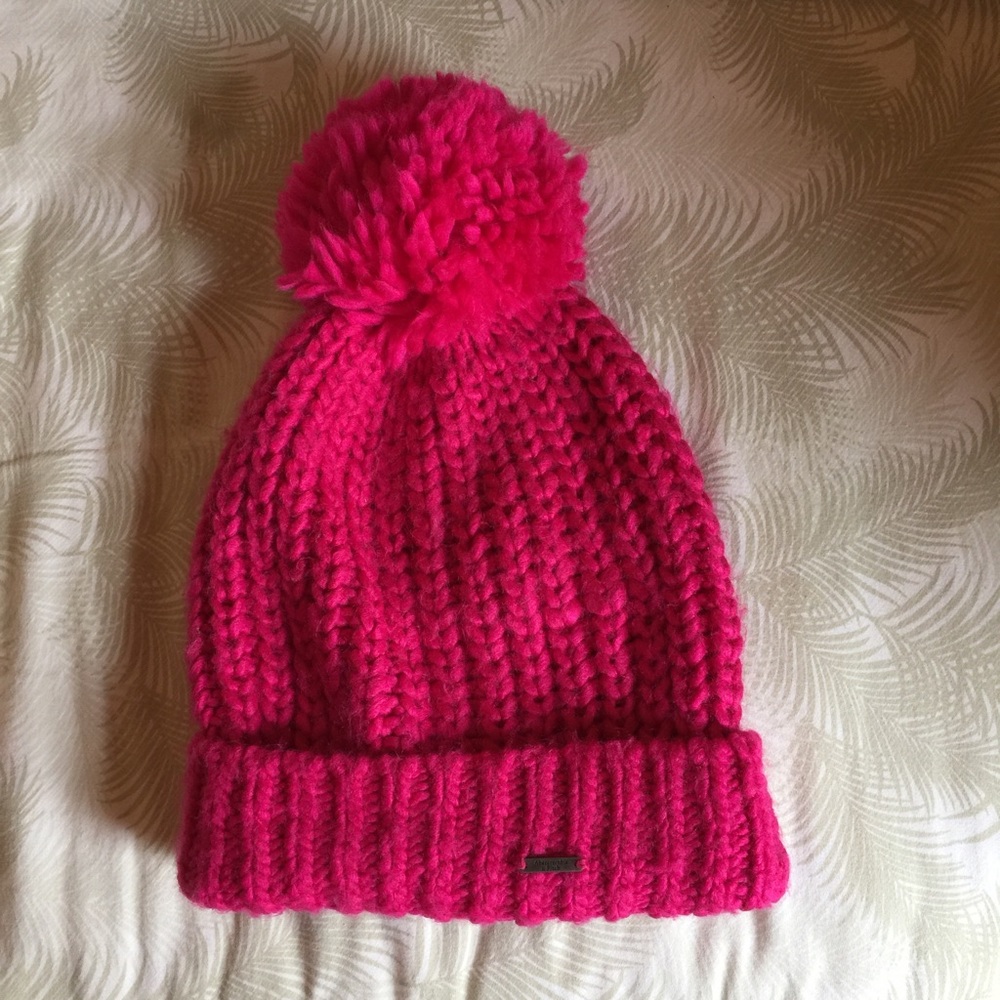 Hot Pink very soft Beanie NWOT Acrylic/Nylon - Picture 1 of 3