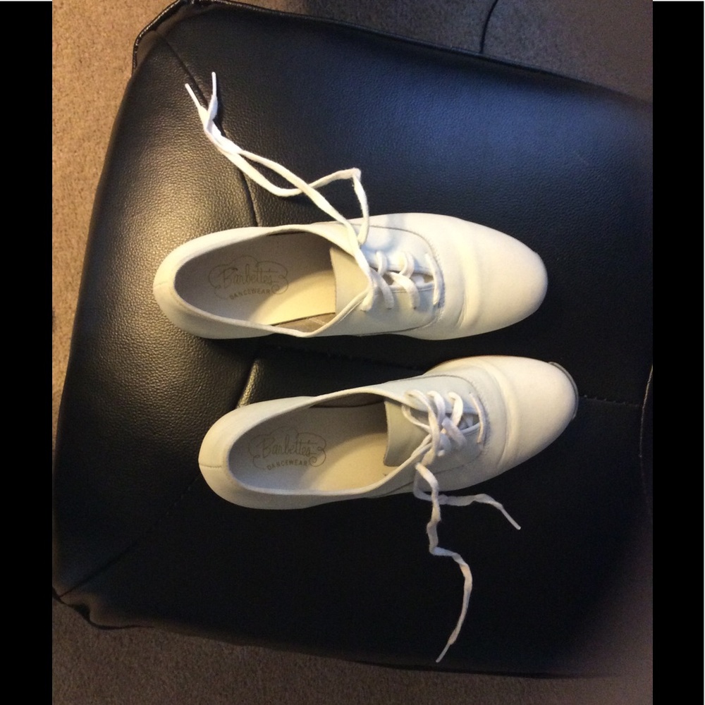 Clogging shoes