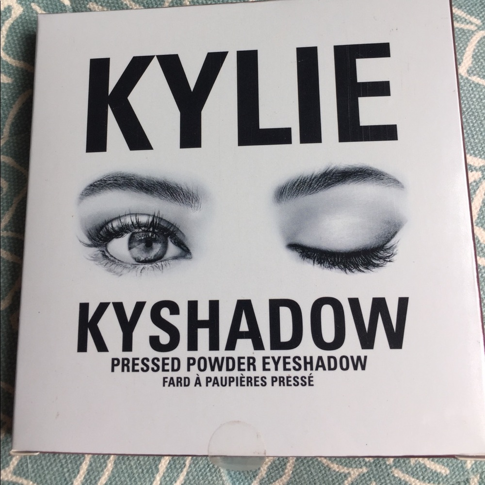 Kylie Kyshadow The Burgundy Palette