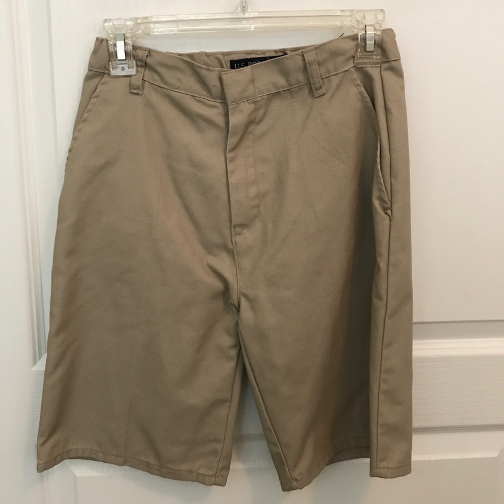 Boys khaki shorts