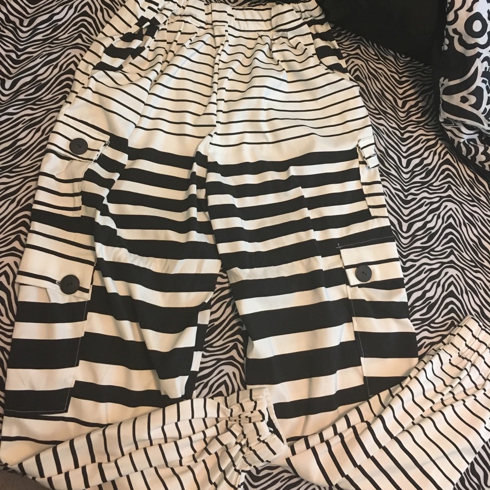 Tylamer handcrafted Black and white/palazzo pants