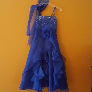 Pre-teen girl's formal pageant flower girl dress
