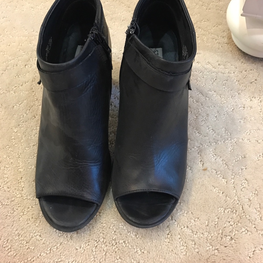 Steve Madden Black Booties