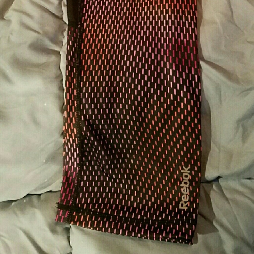 NWT Reebok Active crop pants - Picture 3 of 4