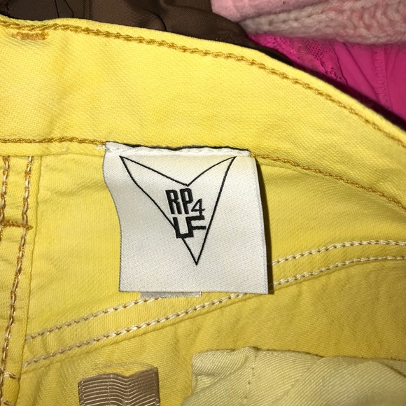 Yellow dyed and studded - Picture 5 of 5