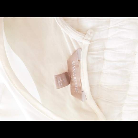 Lovely banana republic top - Picture 2 of 2