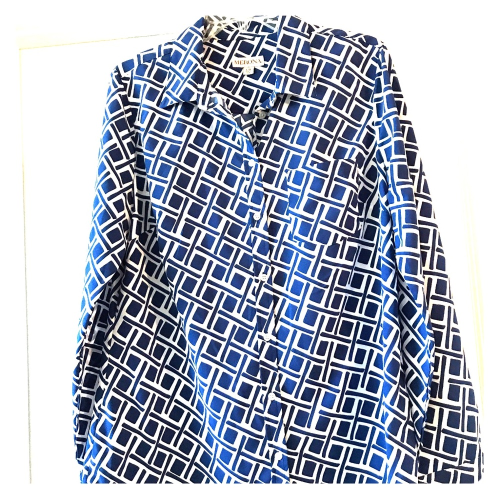 Merona square designed button down shirt.