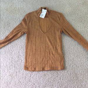 H&M women's keyhole blouse