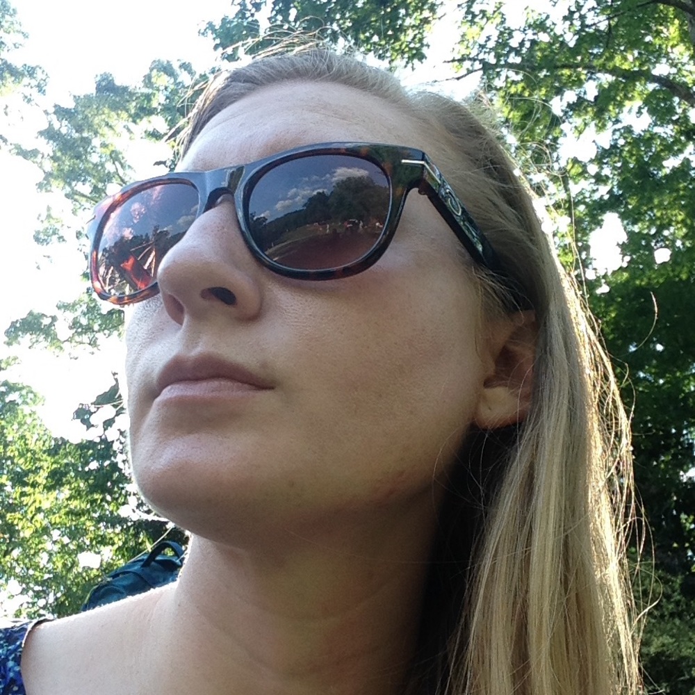 Meet your Posher, Ashley