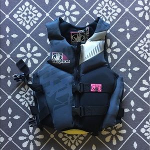 Phantom women's life jacket