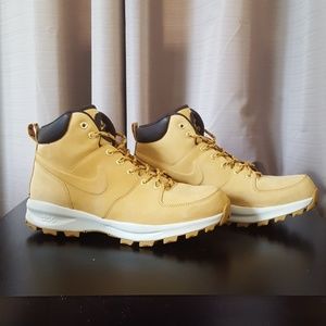 New Nike ACG Men's Boots
