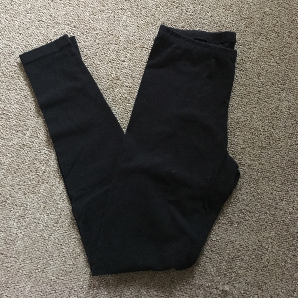 Black leggings