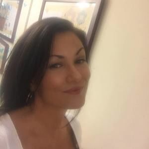 Meet your Posher, Becky