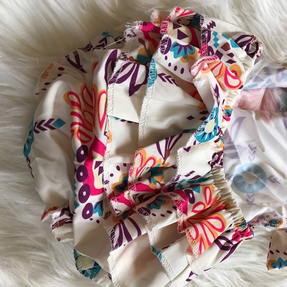 Floral Romper - Picture 3 of 4