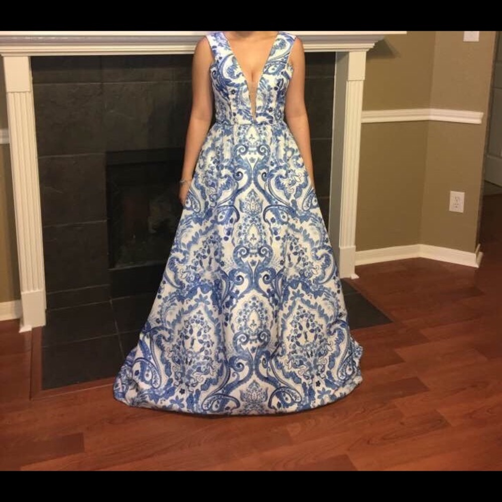 Sherri Hill 2017 Prom