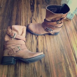 Steve Madden leather brown boots